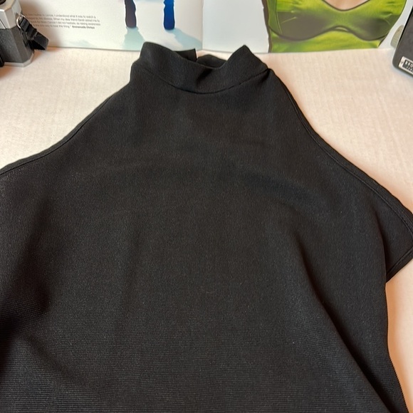 Enough about me body con black dress with open back - Picture 2 of 10